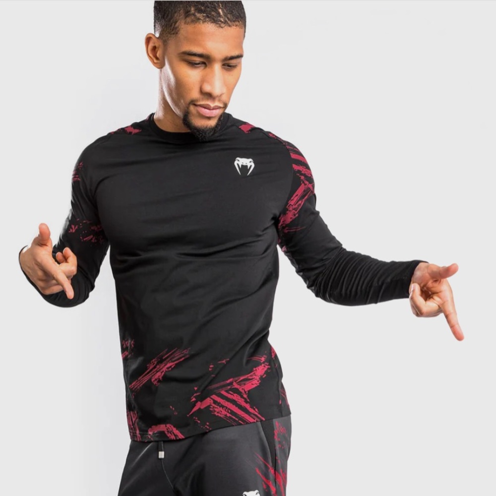 UFC Venum Authentic Fight Week Men’s 2.0 Long Sleeve T-Shirt - Black/Red